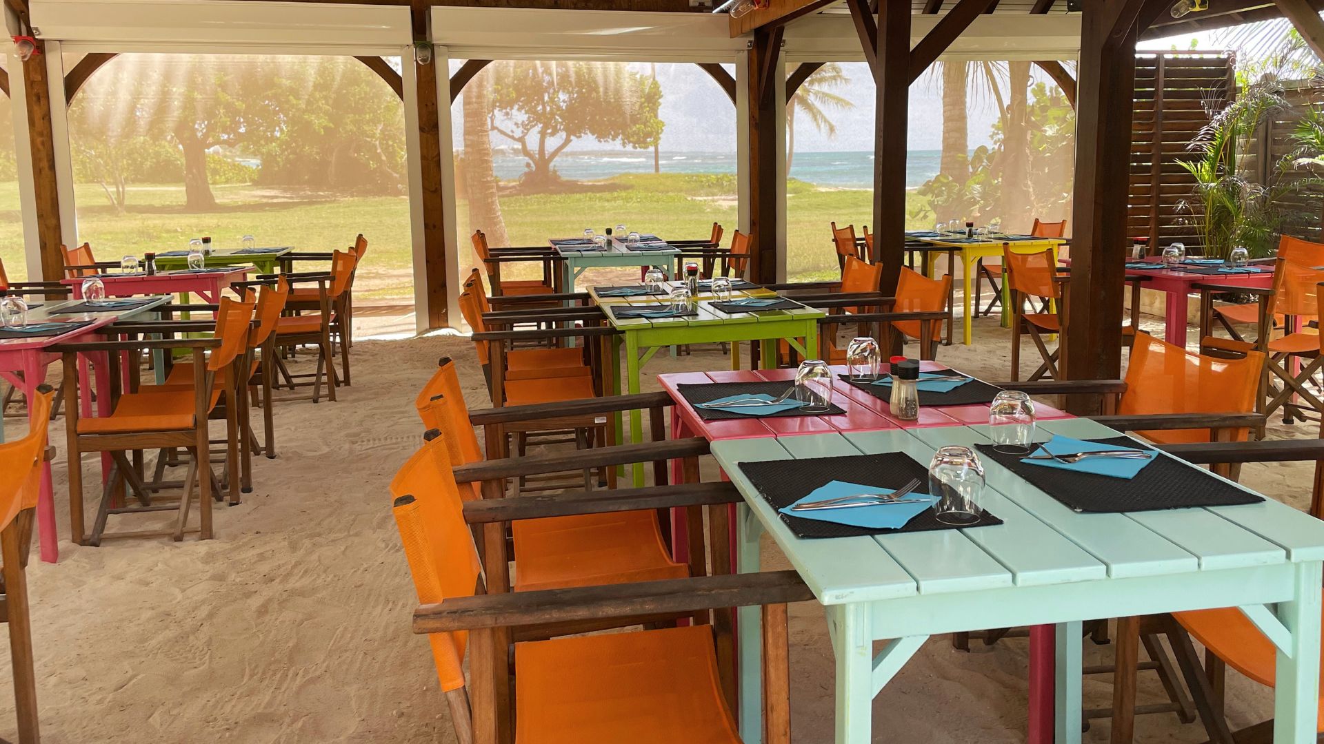 Restaurant La Plage | Crystal Beach